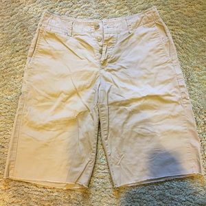 Banana Republic Size 30 Flat Front Shorts